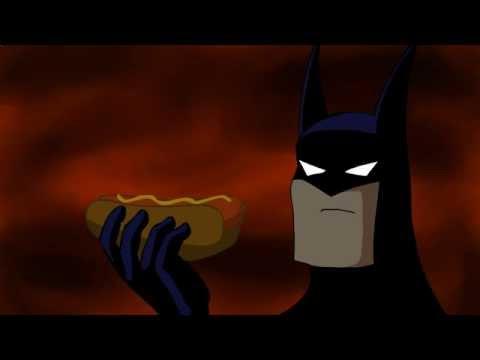 Batman comiendo hotdog